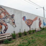 Fresque d'un renard, une poule, un écureuil et un canard